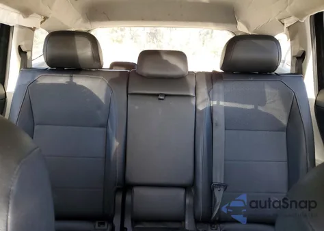 2018 Volkswagen Tiguan Se z USA, uszkodzony, nr VIN 3VV3B7AX4JM126275